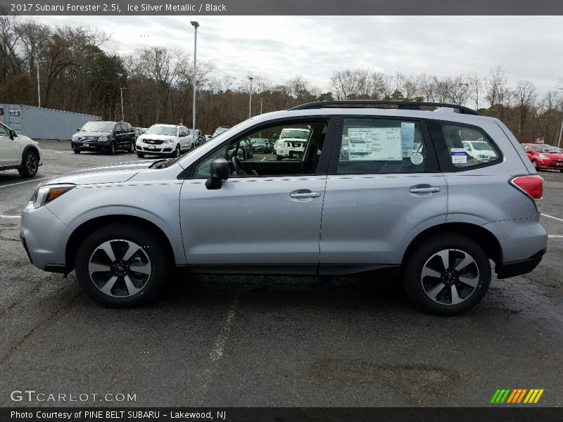 Ice Silver Metallic / Black 2017 Subaru Forester 2.5i