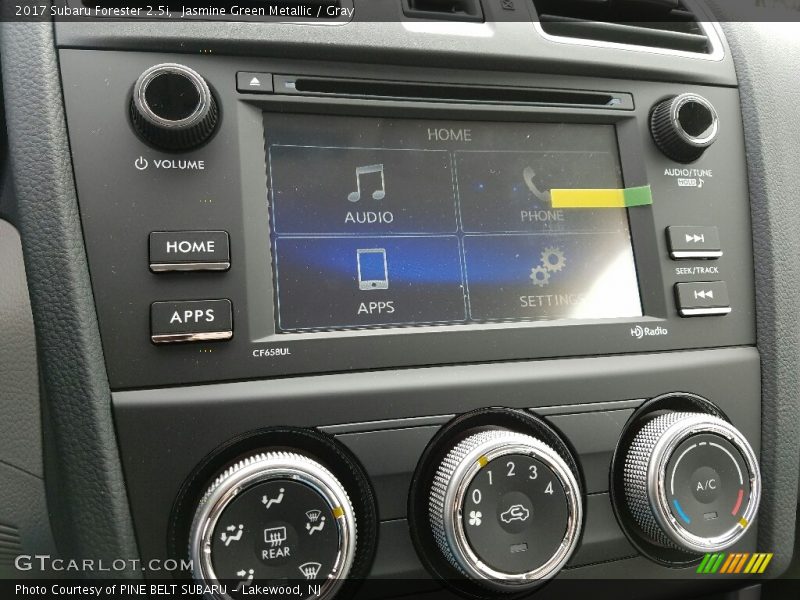 Jasmine Green Metallic / Gray 2017 Subaru Forester 2.5i