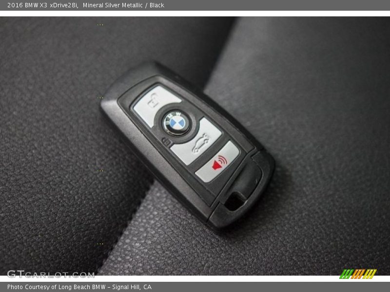 Mineral Silver Metallic / Black 2016 BMW X3 xDrive28i