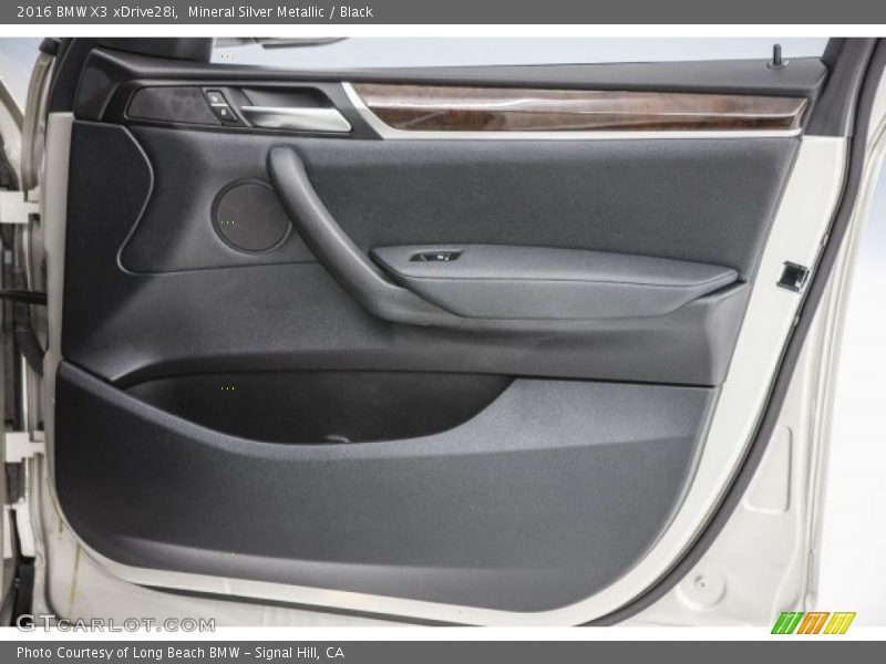 Mineral Silver Metallic / Black 2016 BMW X3 xDrive28i
