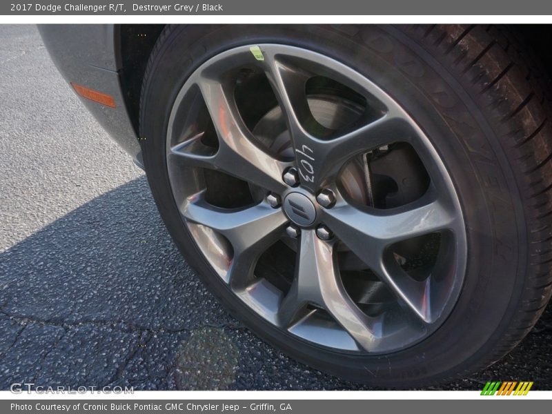Destroyer Grey / Black 2017 Dodge Challenger R/T
