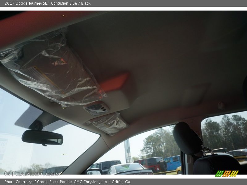 Contusion Blue / Black 2017 Dodge Journey SE