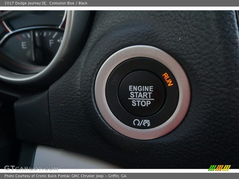 Contusion Blue / Black 2017 Dodge Journey SE