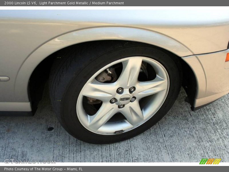Light Parchment Gold Metallic / Medium Parchment 2000 Lincoln LS V6