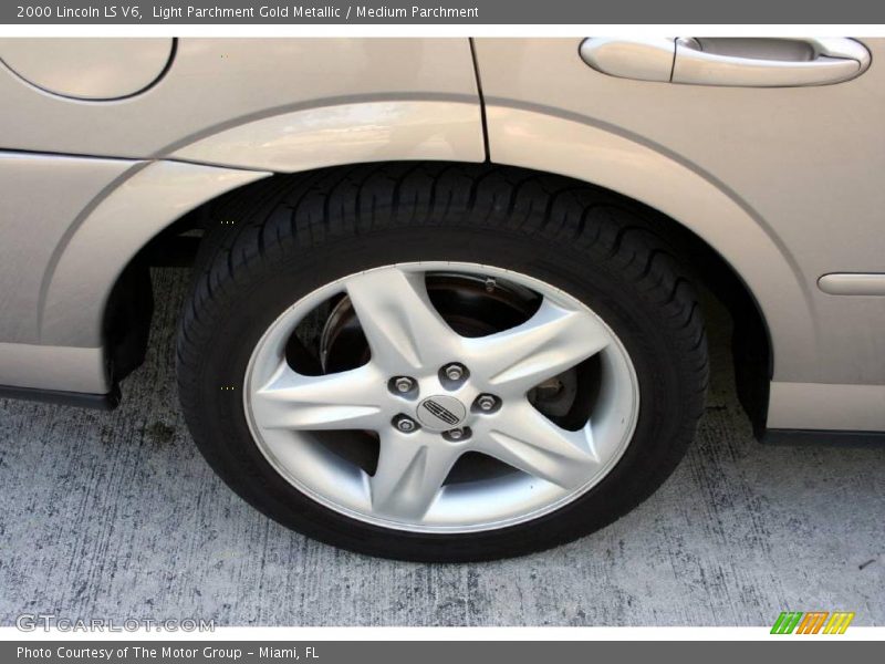 Light Parchment Gold Metallic / Medium Parchment 2000 Lincoln LS V6