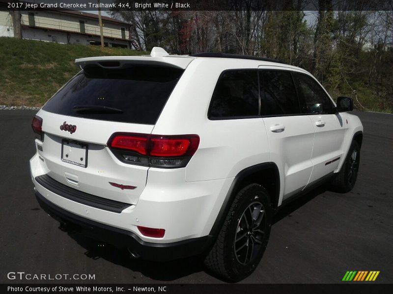 Bright White / Black 2017 Jeep Grand Cherokee Trailhawk 4x4