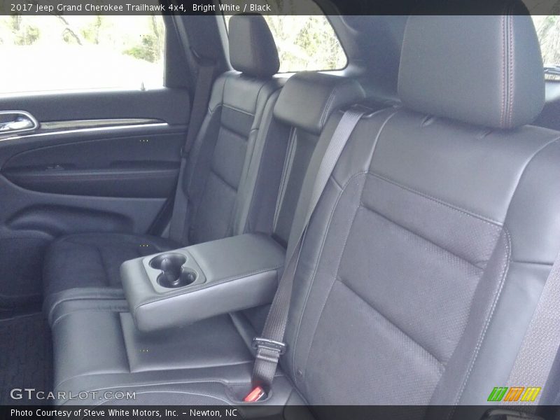 Bright White / Black 2017 Jeep Grand Cherokee Trailhawk 4x4