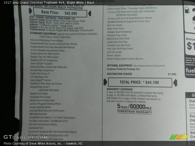 Bright White / Black 2017 Jeep Grand Cherokee Trailhawk 4x4