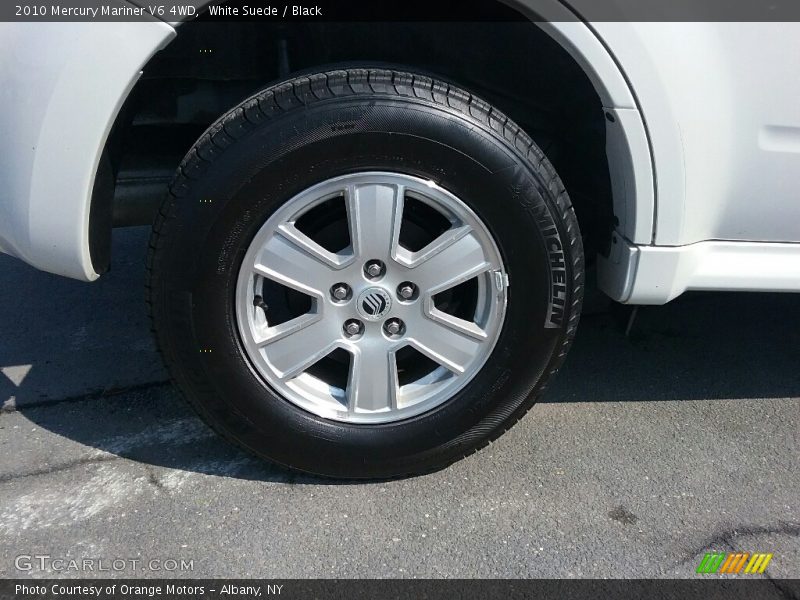 White Suede / Black 2010 Mercury Mariner V6 4WD