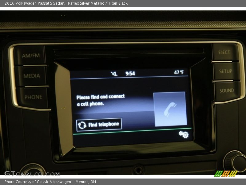 Reflex Silver Metallic / Titan Black 2016 Volkswagen Passat S Sedan