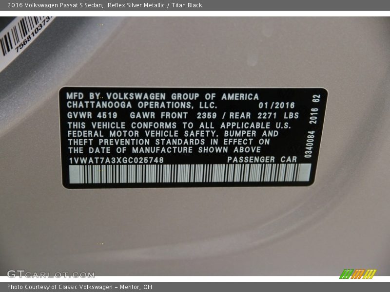 Reflex Silver Metallic / Titan Black 2016 Volkswagen Passat S Sedan