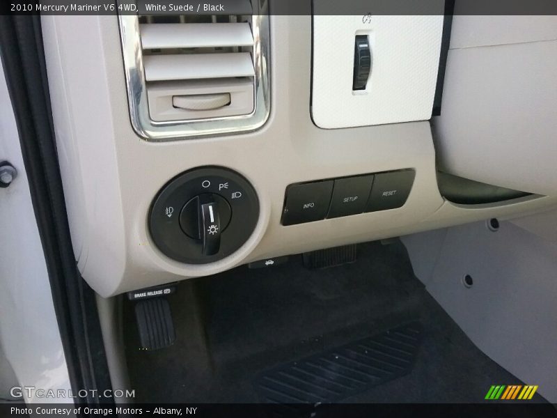 White Suede / Black 2010 Mercury Mariner V6 4WD