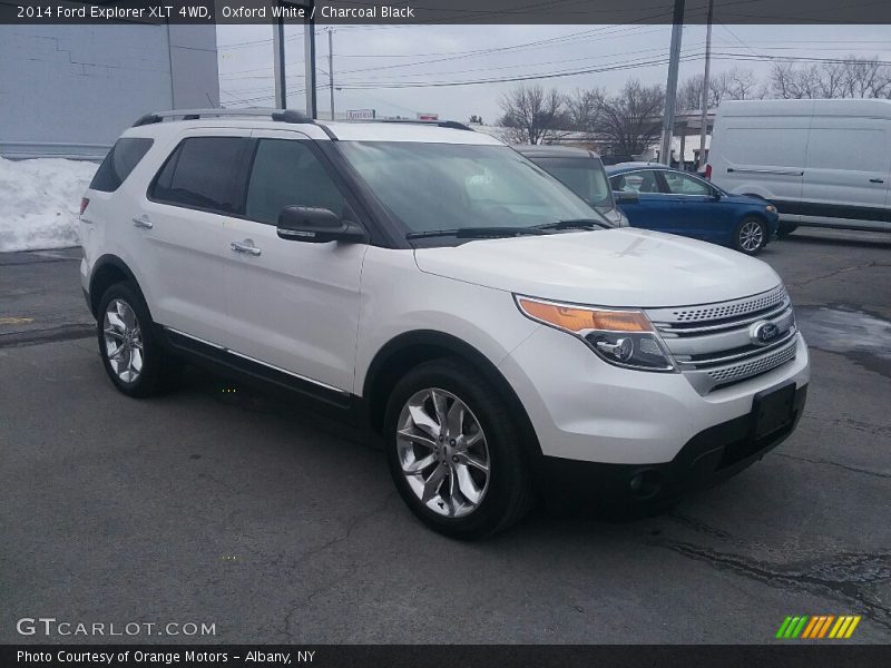 Oxford White / Charcoal Black 2014 Ford Explorer XLT 4WD