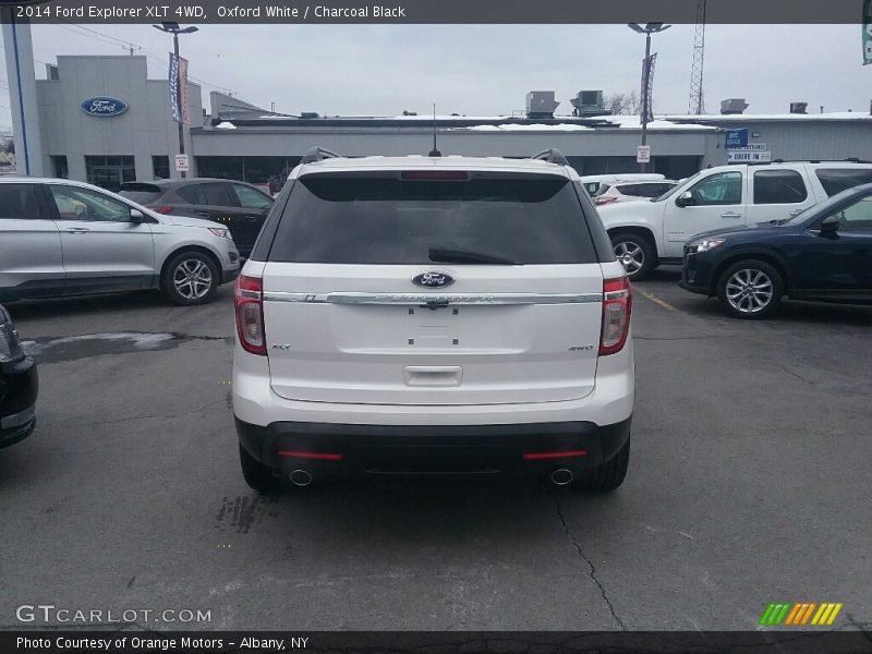 Oxford White / Charcoal Black 2014 Ford Explorer XLT 4WD