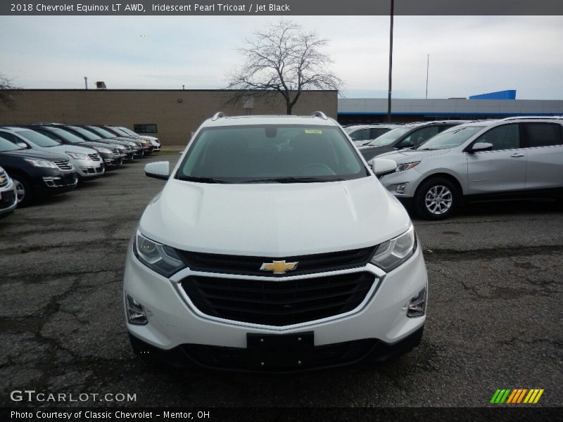 Iridescent Pearl Tricoat / Jet Black 2018 Chevrolet Equinox LT AWD