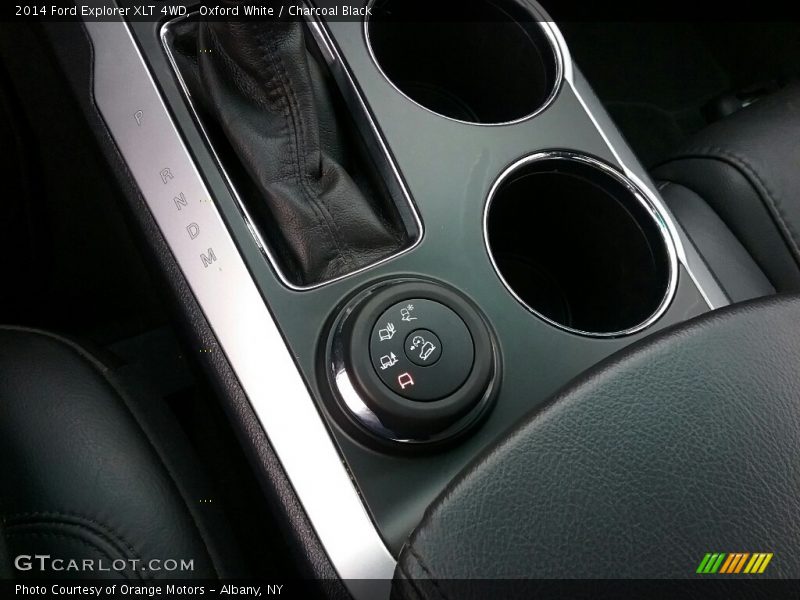 Oxford White / Charcoal Black 2014 Ford Explorer XLT 4WD