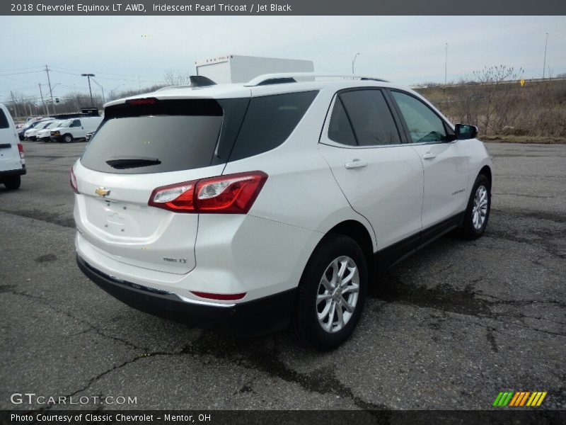 Iridescent Pearl Tricoat / Jet Black 2018 Chevrolet Equinox LT AWD