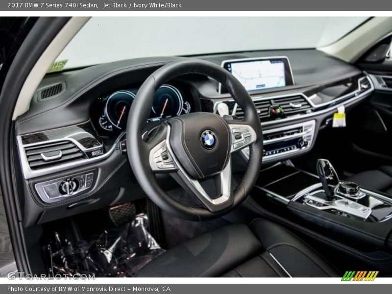 Jet Black / Ivory White/Black 2017 BMW 7 Series 740i Sedan