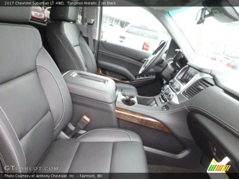 Tungsten Metallic / Jet Black 2017 Chevrolet Suburban LT 4WD