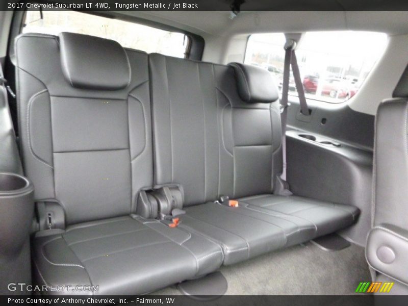 Tungsten Metallic / Jet Black 2017 Chevrolet Suburban LT 4WD