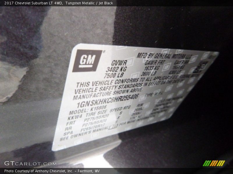 Tungsten Metallic / Jet Black 2017 Chevrolet Suburban LT 4WD