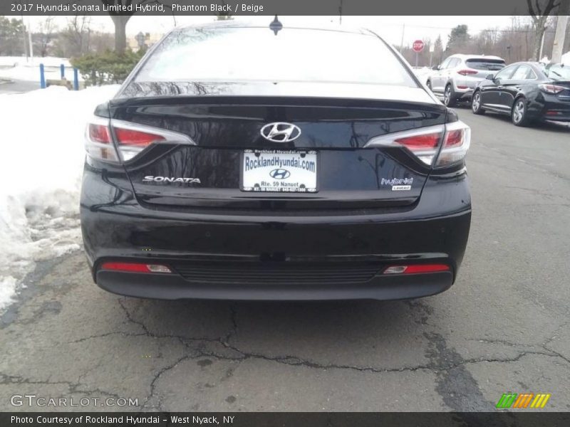 Phantom Black / Beige 2017 Hyundai Sonata Limited Hybrid