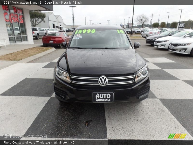 Deep Black Metallic / Black 2014 Volkswagen Tiguan S