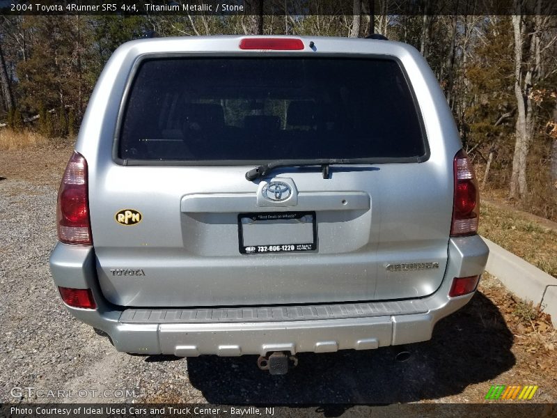 Titanium Metallic / Stone 2004 Toyota 4Runner SR5 4x4