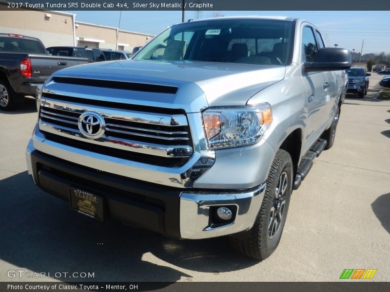 Silver Sky Metallic / Graphite 2017 Toyota Tundra SR5 Double Cab 4x4
