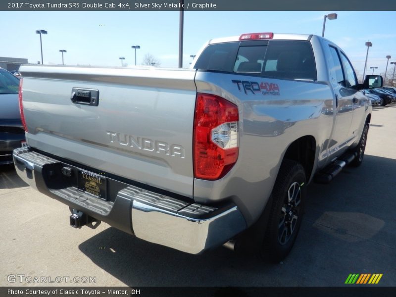 Silver Sky Metallic / Graphite 2017 Toyota Tundra SR5 Double Cab 4x4