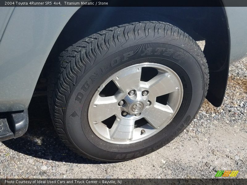 Titanium Metallic / Stone 2004 Toyota 4Runner SR5 4x4