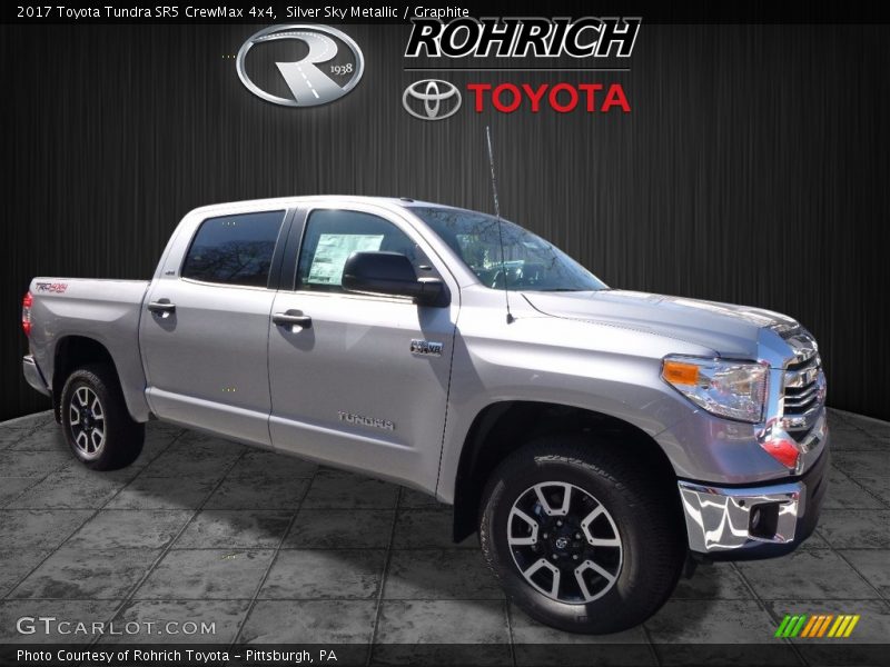 Silver Sky Metallic / Graphite 2017 Toyota Tundra SR5 CrewMax 4x4