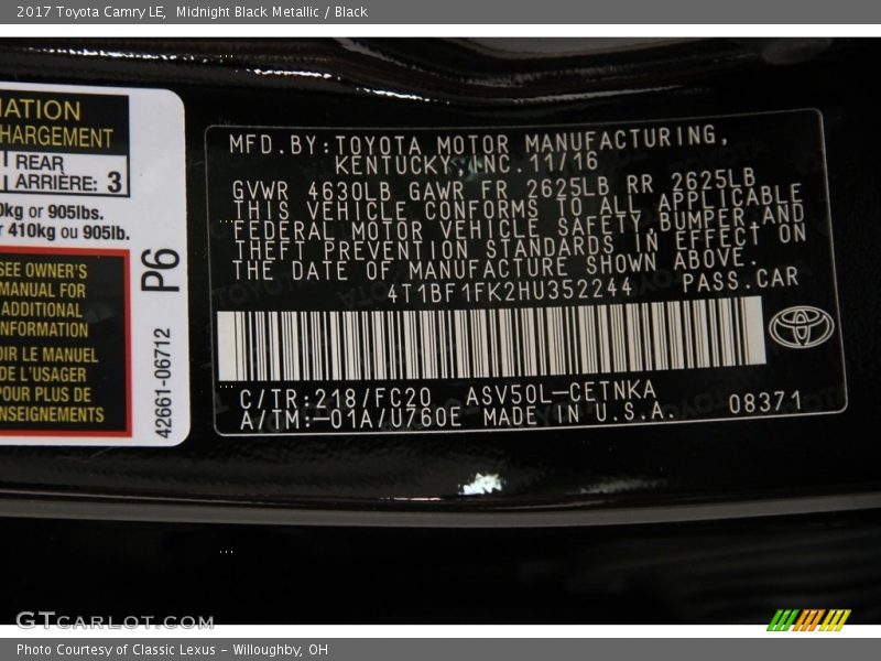 Midnight Black Metallic / Black 2017 Toyota Camry LE