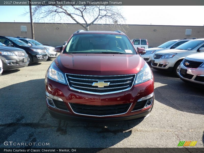 Siren Red Tintcoat / Dark Titanium/Light Titanium 2017 Chevrolet Traverse LT