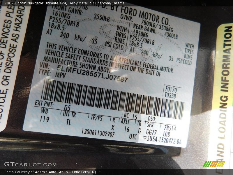 Alloy Metallic / Charcoal/Caramel 2007 Lincoln Navigator Ultimate 4x4