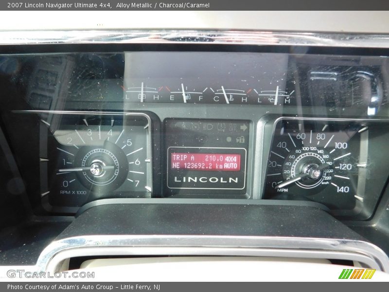 Alloy Metallic / Charcoal/Caramel 2007 Lincoln Navigator Ultimate 4x4