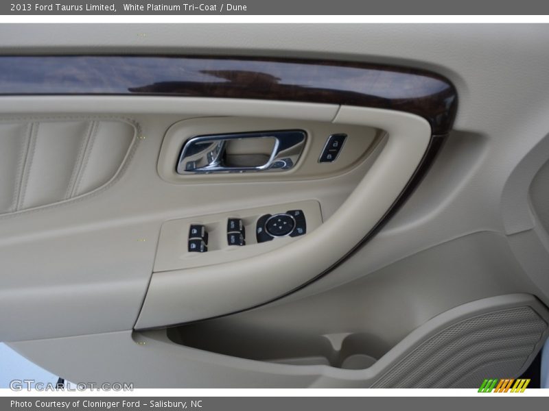 White Platinum Tri-Coat / Dune 2013 Ford Taurus Limited