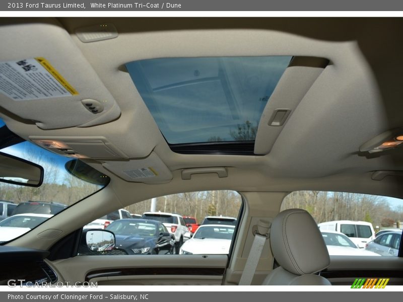 White Platinum Tri-Coat / Dune 2013 Ford Taurus Limited