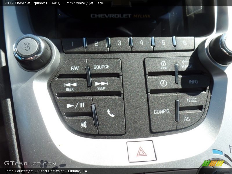 Summit White / Jet Black 2017 Chevrolet Equinox LT AWD