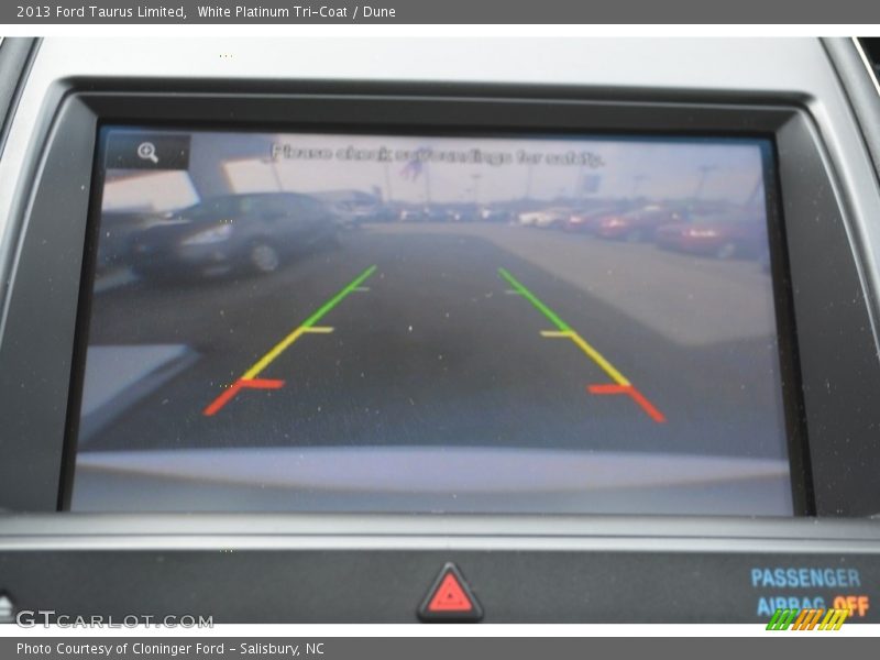 White Platinum Tri-Coat / Dune 2013 Ford Taurus Limited