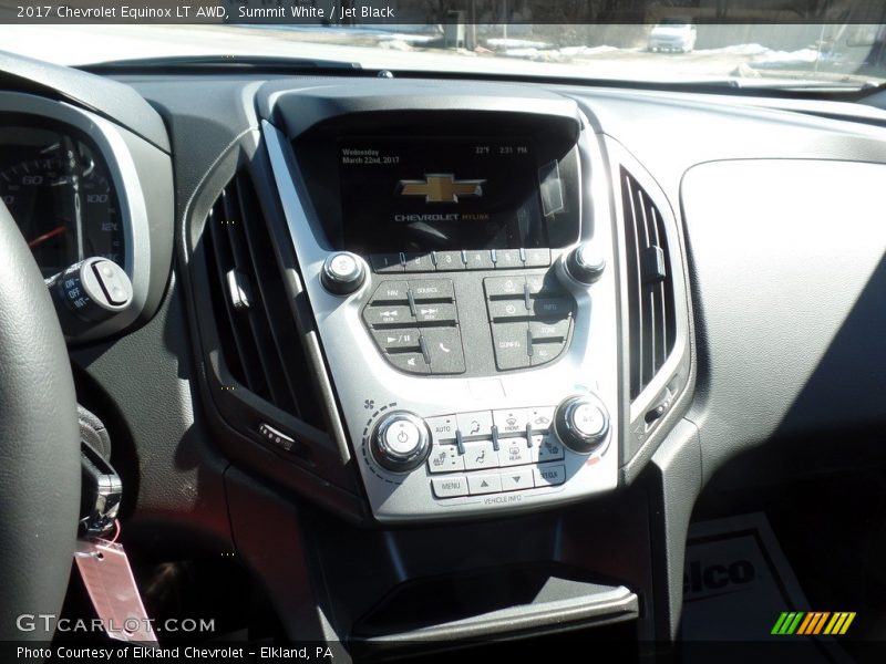Summit White / Jet Black 2017 Chevrolet Equinox LT AWD