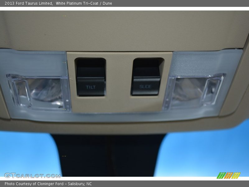 White Platinum Tri-Coat / Dune 2013 Ford Taurus Limited