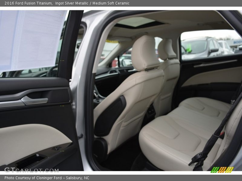 Ingot Silver Metallic / Medium Soft Ceramic 2016 Ford Fusion Titanium