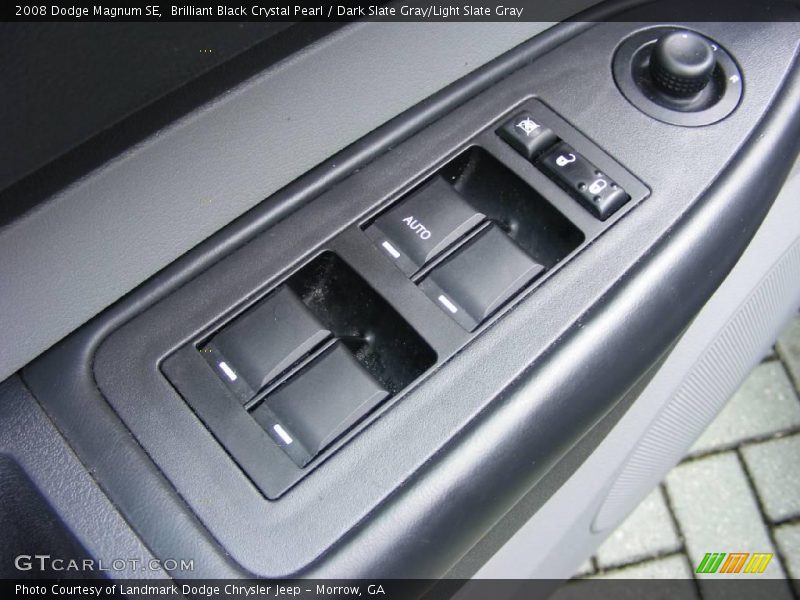Brilliant Black Crystal Pearl / Dark Slate Gray/Light Slate Gray 2008 Dodge Magnum SE