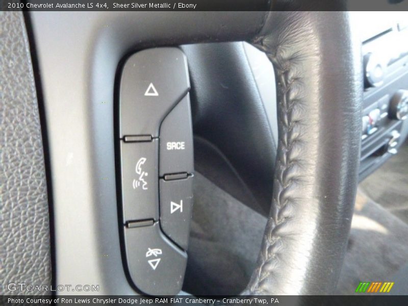 Sheer Silver Metallic / Ebony 2010 Chevrolet Avalanche LS 4x4