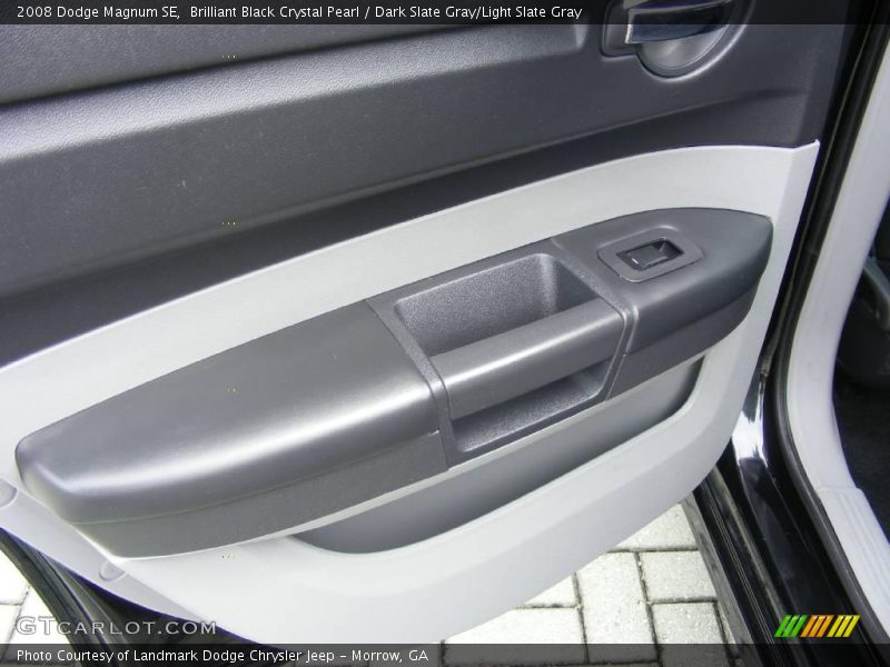 Brilliant Black Crystal Pearl / Dark Slate Gray/Light Slate Gray 2008 Dodge Magnum SE