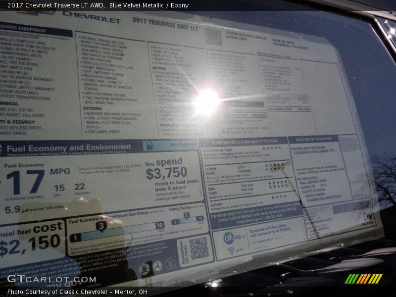 Blue Velvet Metallic / Ebony 2017 Chevrolet Traverse LT AWD