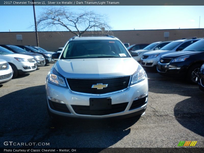 Silver Ice Metallic / Dark Titanium/Light Titanium 2017 Chevrolet Traverse LS