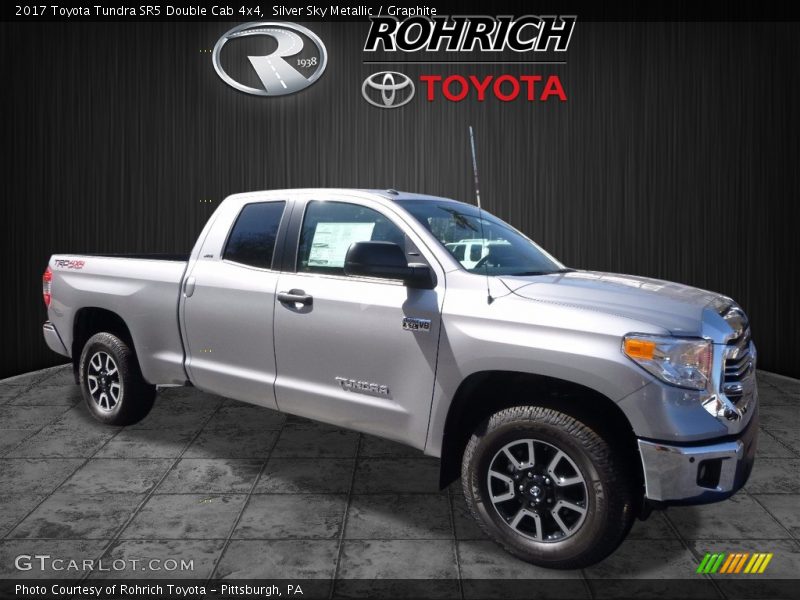 Silver Sky Metallic / Graphite 2017 Toyota Tundra SR5 Double Cab 4x4