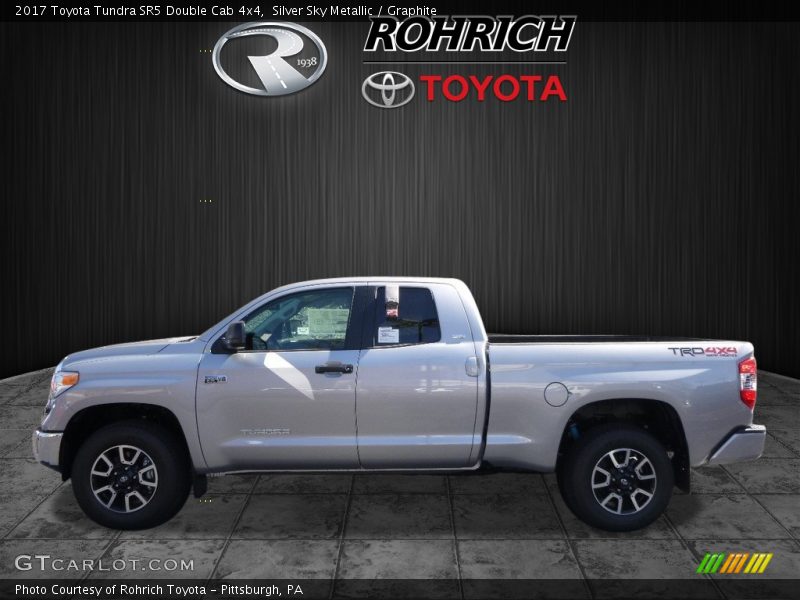 Silver Sky Metallic / Graphite 2017 Toyota Tundra SR5 Double Cab 4x4